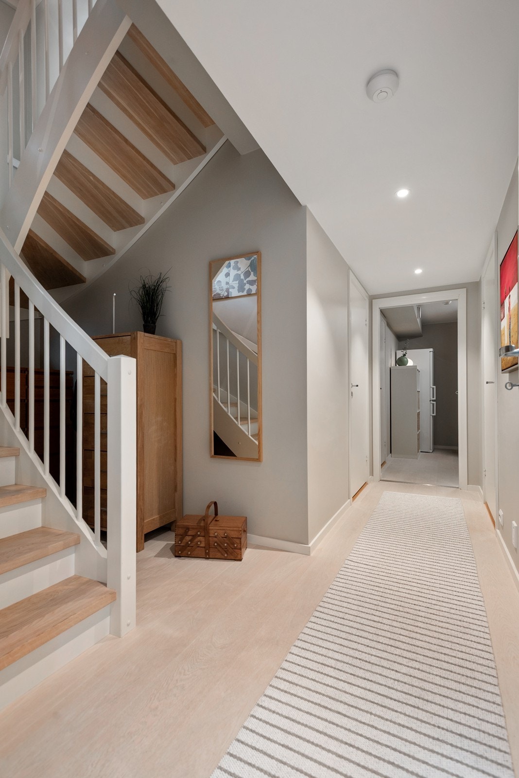 Mellomgang i underetasjen Galleribilde