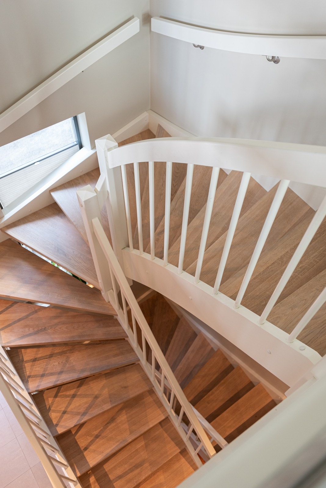 Trappeløp mellom etasjene Galleribilde