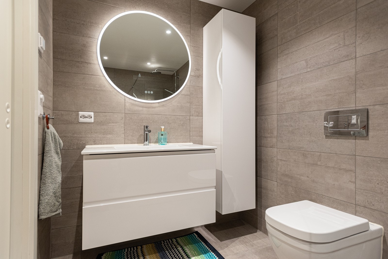 Badet tilknyttet hovedsoverommet Galleribilde