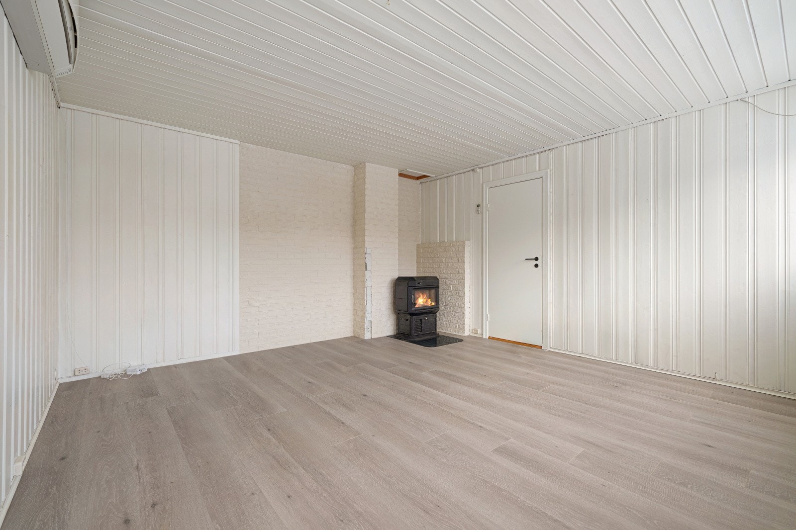 Byggemeldt bod på 18 kvm brukes som kjellerstue. Rommet har flere bruksmuligheter. Galleribilde