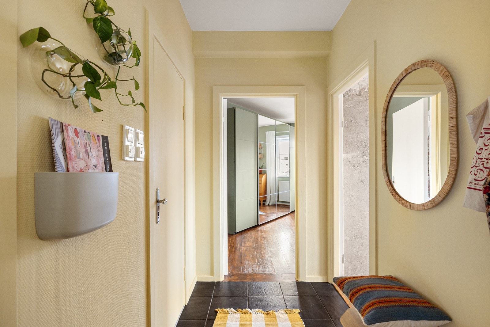 Pen entre som umiddelbart gir et velfortjent godt førsteinntrykk av dette hjemmet. Galleribilde