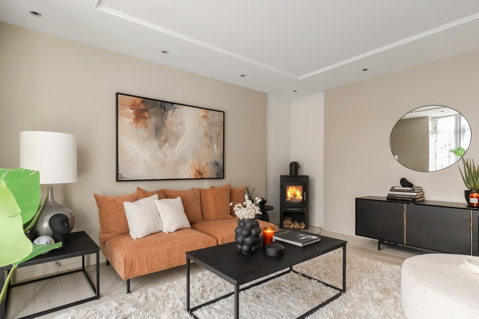 Velkommen til denne vakre 3-roms selveierleiligheten på Lilleby. Leilighetens BRA-I er på 58m².
. Galleribilde