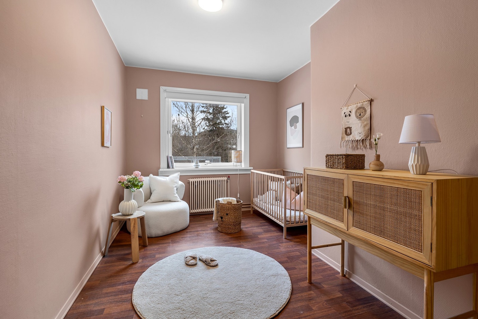 Det andre soverommet har også god størrelse og fleksible innredningsmuligheter. Galleribilde