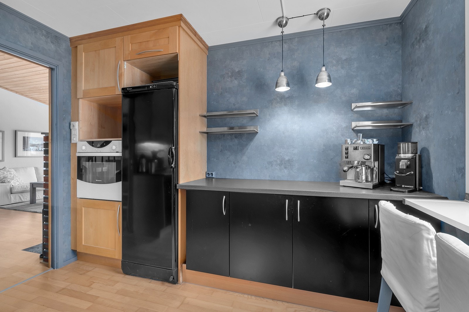 Generelt god skap- og benkeplass. Galleribilde