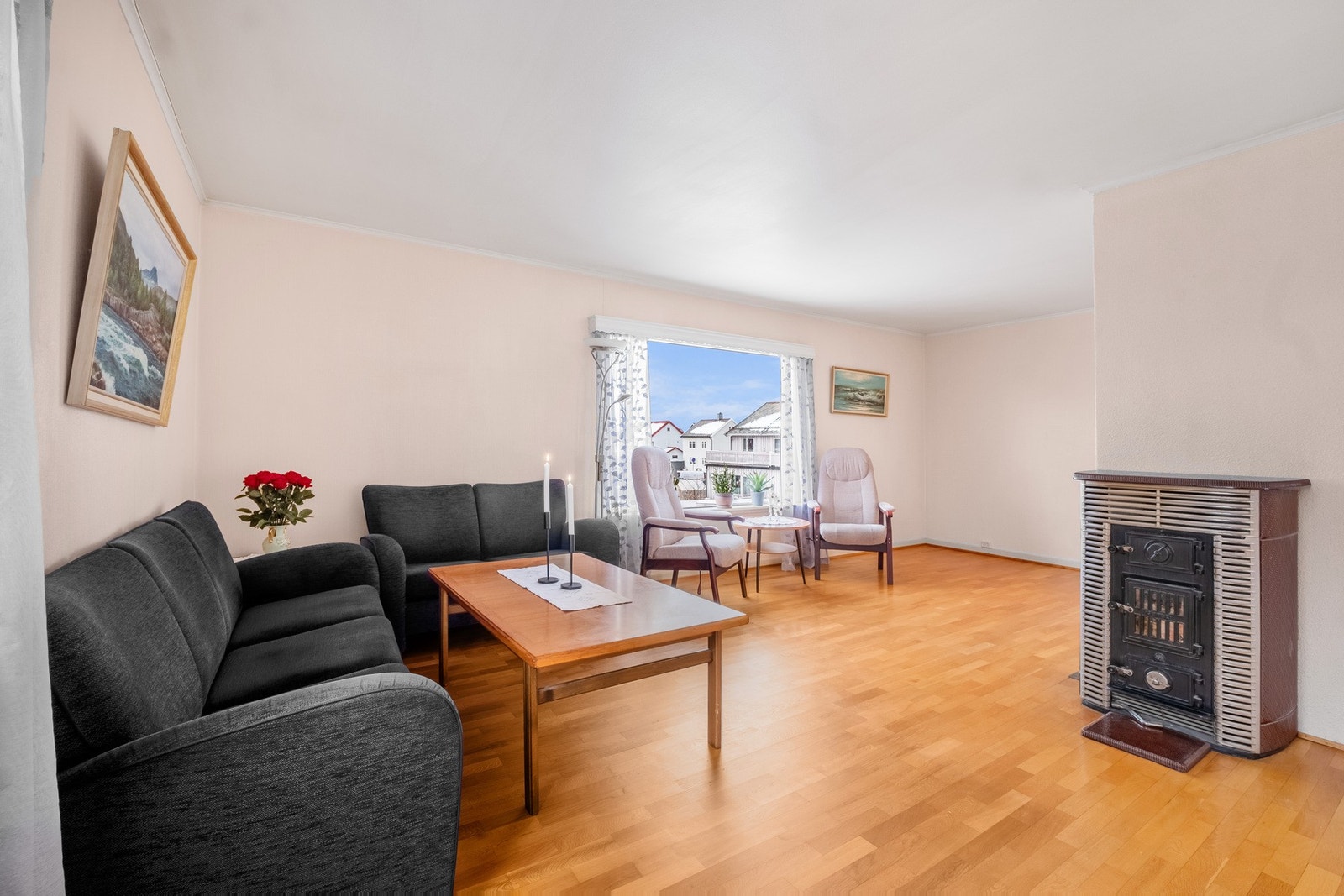 Stue/Spisestue Galleribilde