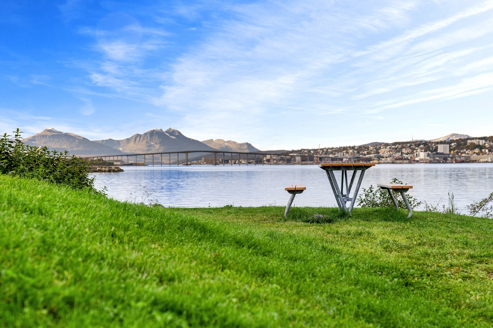 Fine turmuligheter langs strandpromenaden på Tomasjordnes.