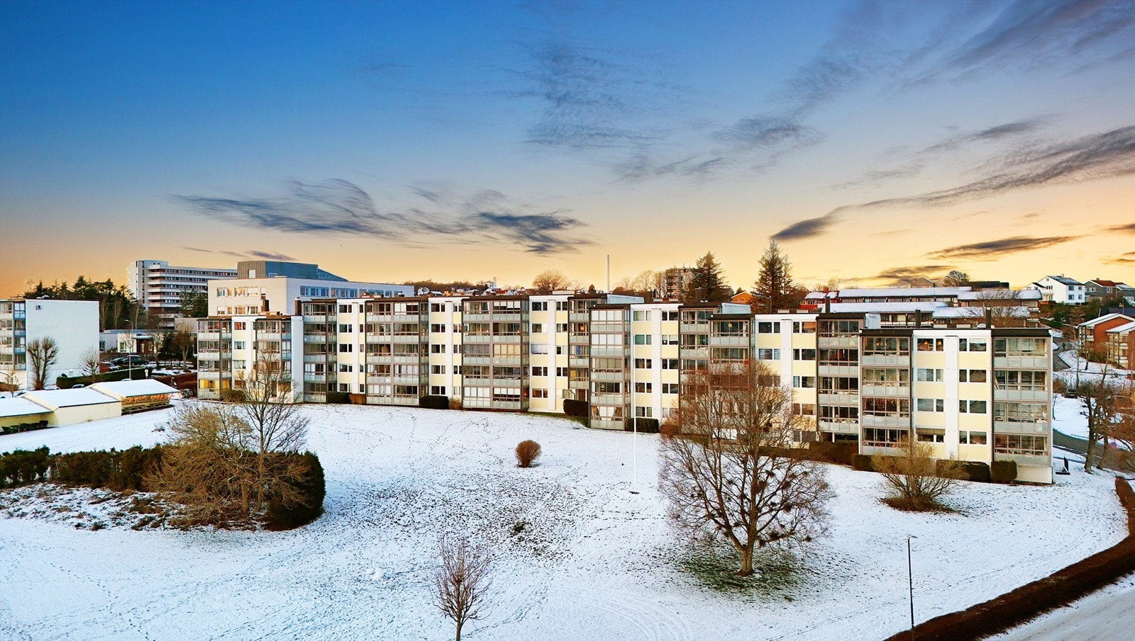 Her bor du i et rolig og etablert område, men likevel med kort vei til både Stavanger og Sandnes. Galleribilde