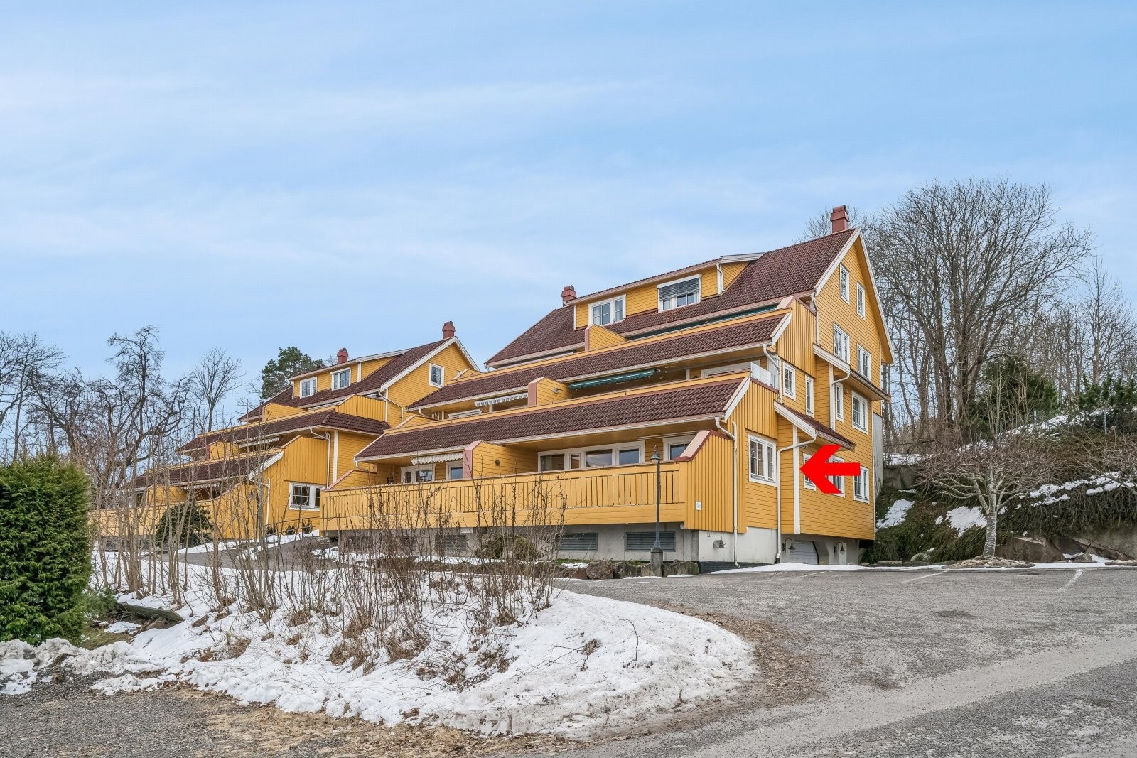 Fasade foto Sondre Borgersen Bringaker hos Efekt Galleribilde