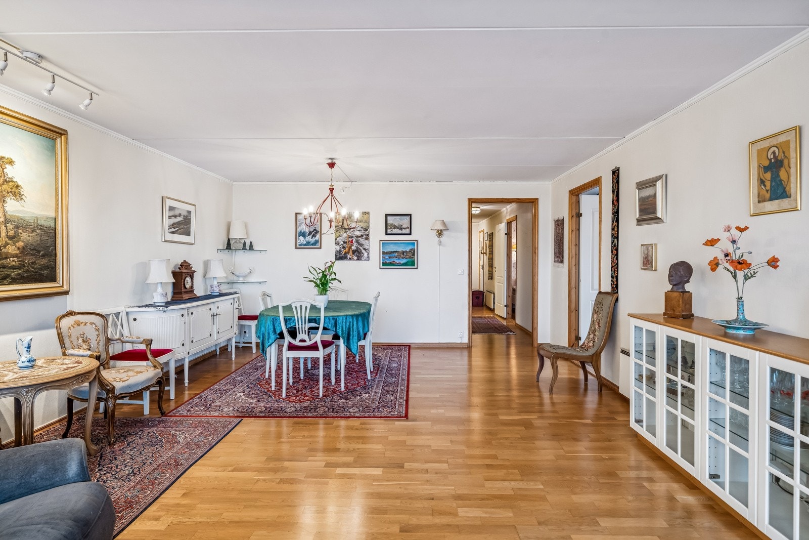 Stuen er romslig Galleribilde