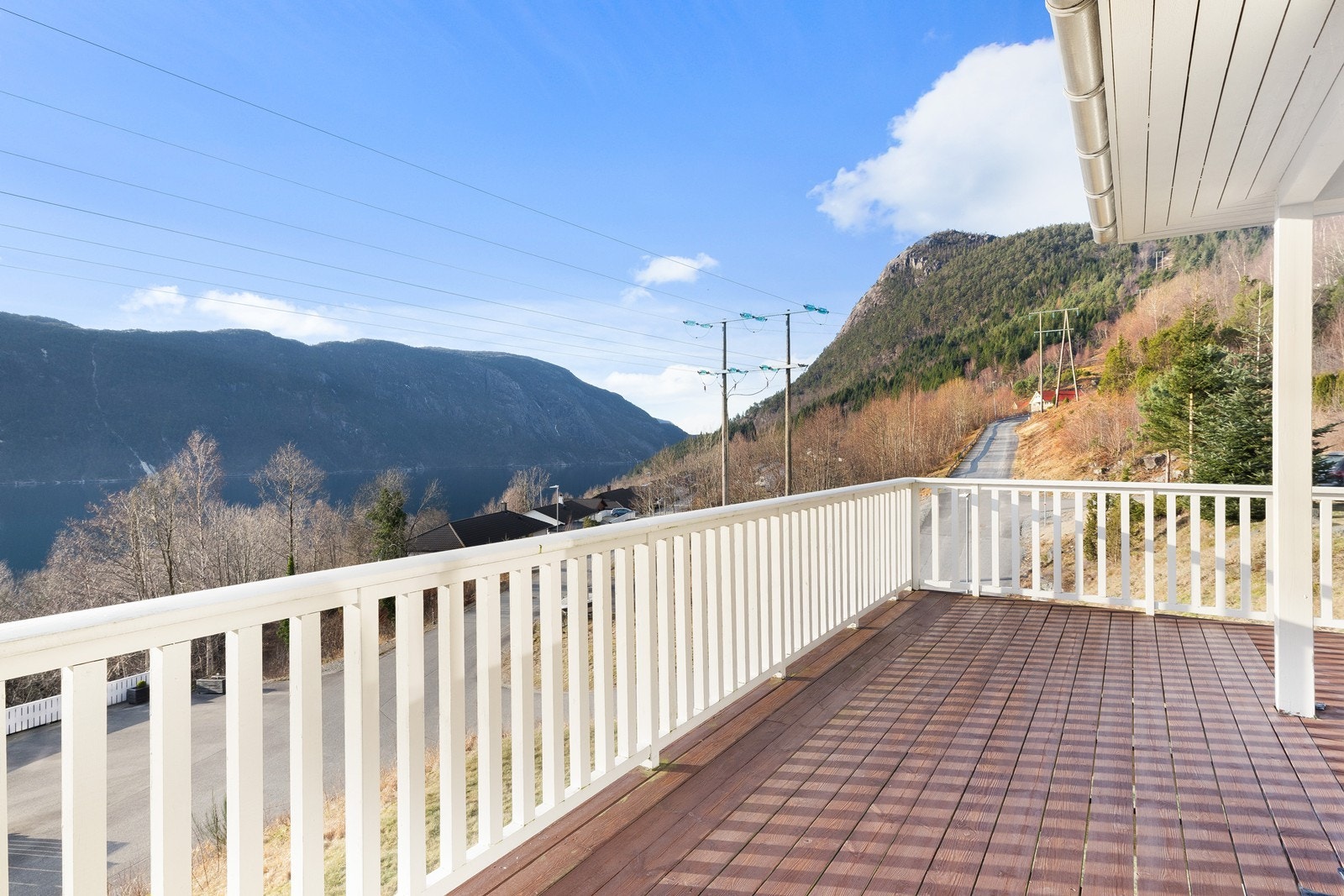 Fra eiendommen har man også kort gange til flotte turområder like utenfor døra Galleribilde