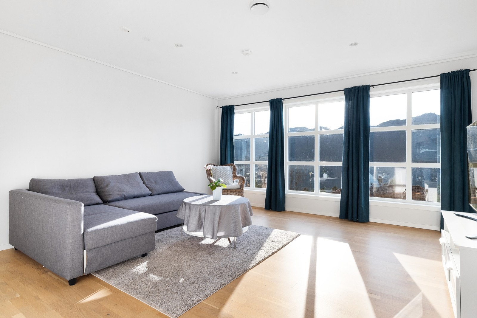 Kjellerstuen er romslig med mange muligheter for bruk Galleribilde