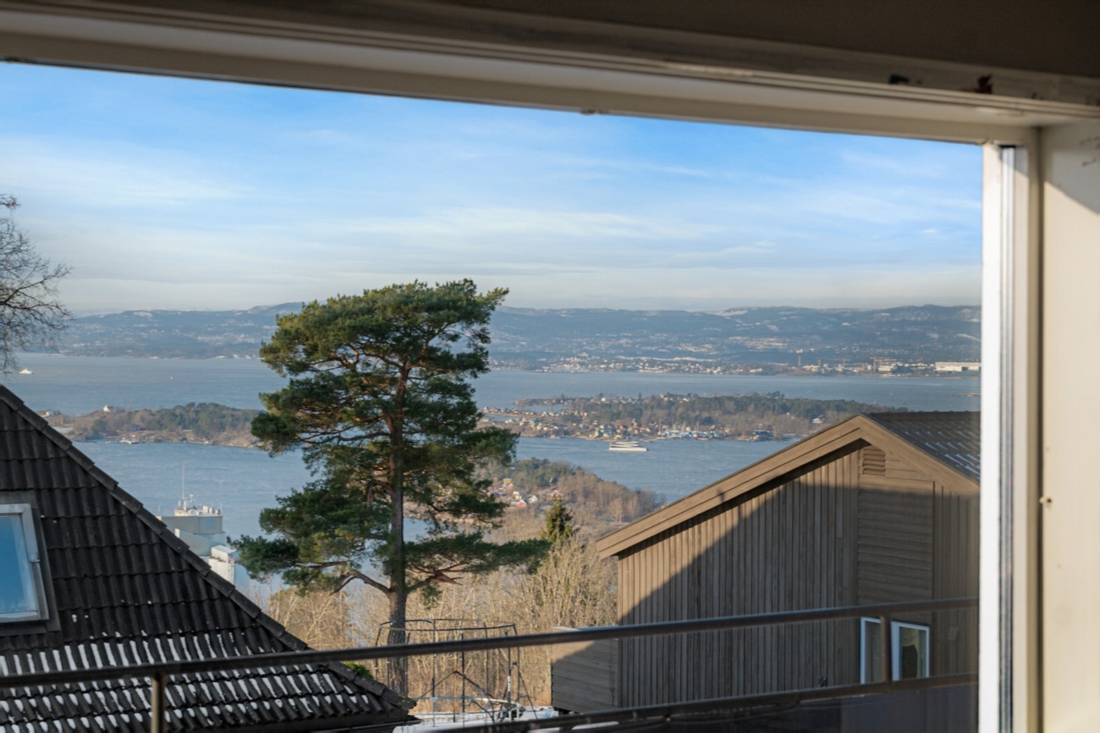 Utsikt fra stuevinduer Galleribilde