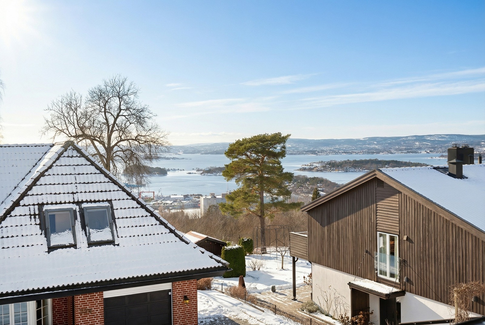 Utsikt fra balkongen ved stuen. Galleribilde