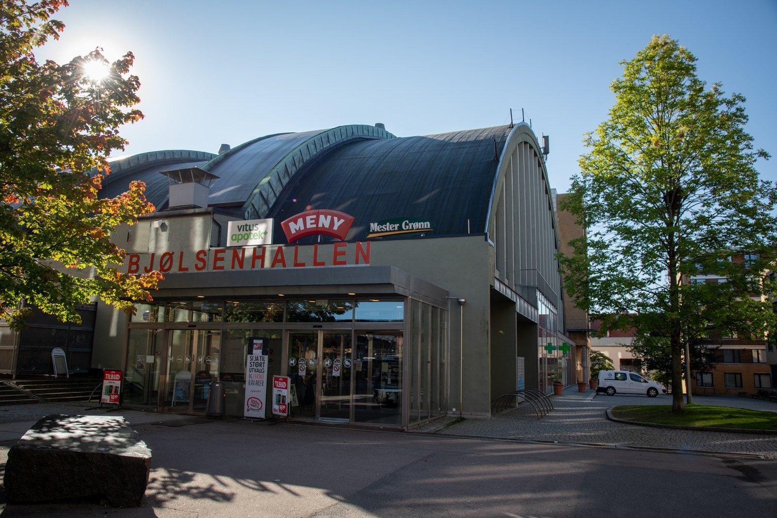 Kort vei til Meny. Galleribilde