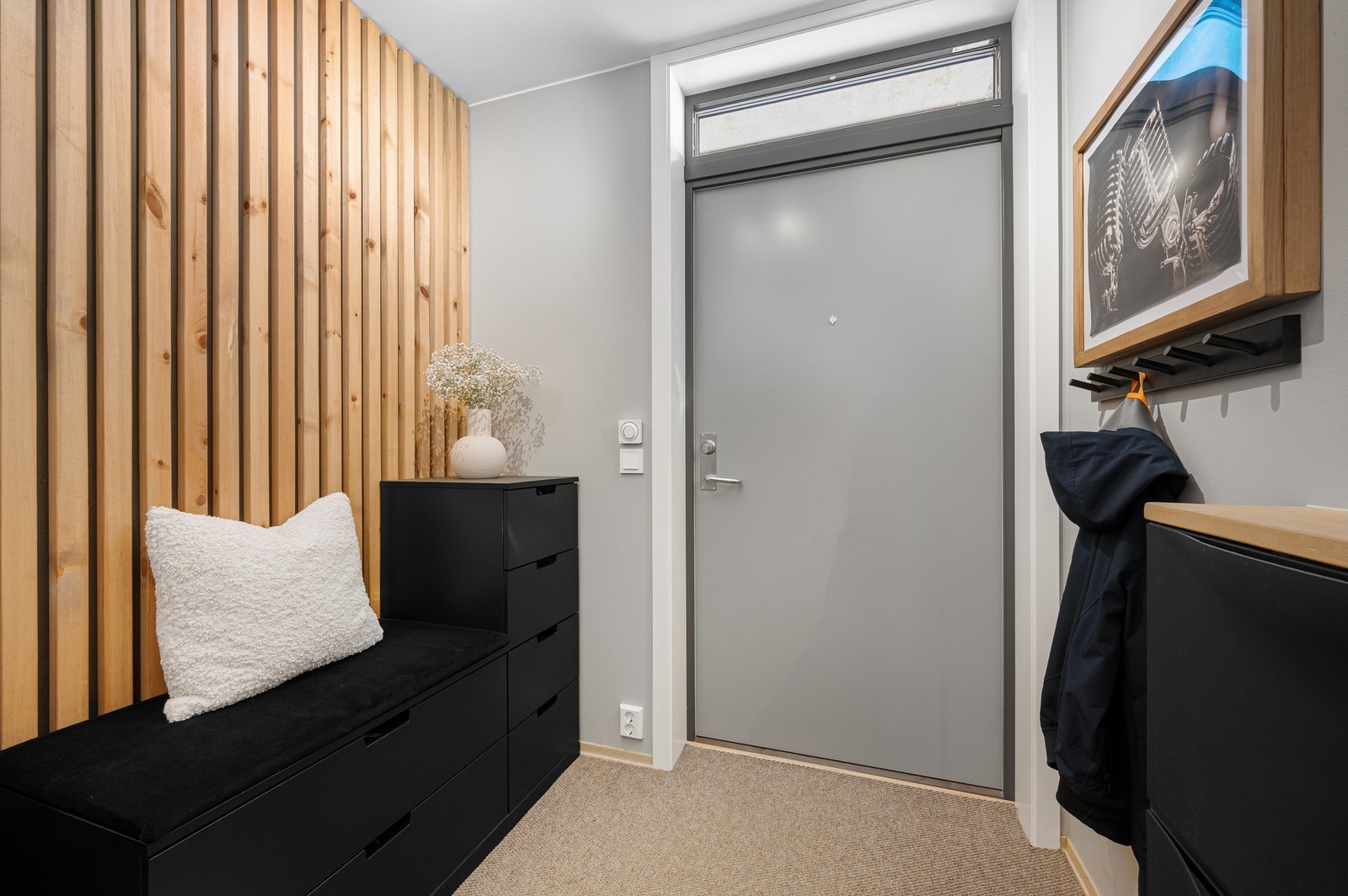 Det er god plass til garderobeløsning. Galleribilde