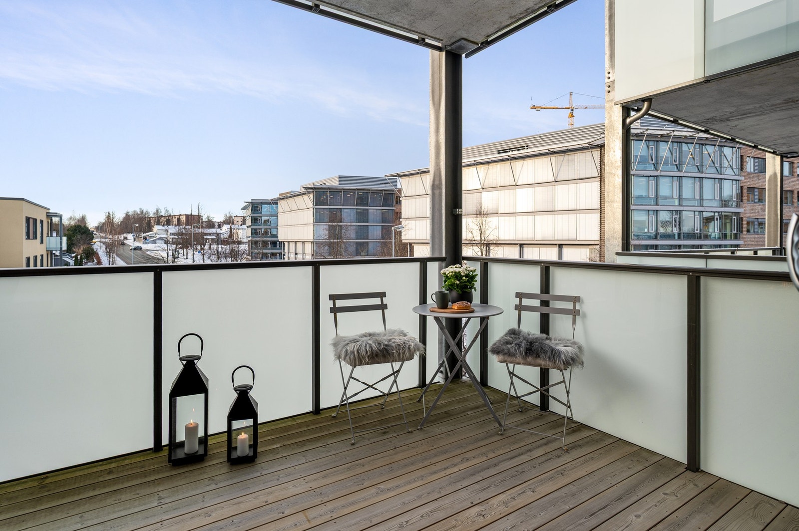 Balkong måler 12,9 kvm, og har gode innredningsmuligheter. Galleribilde