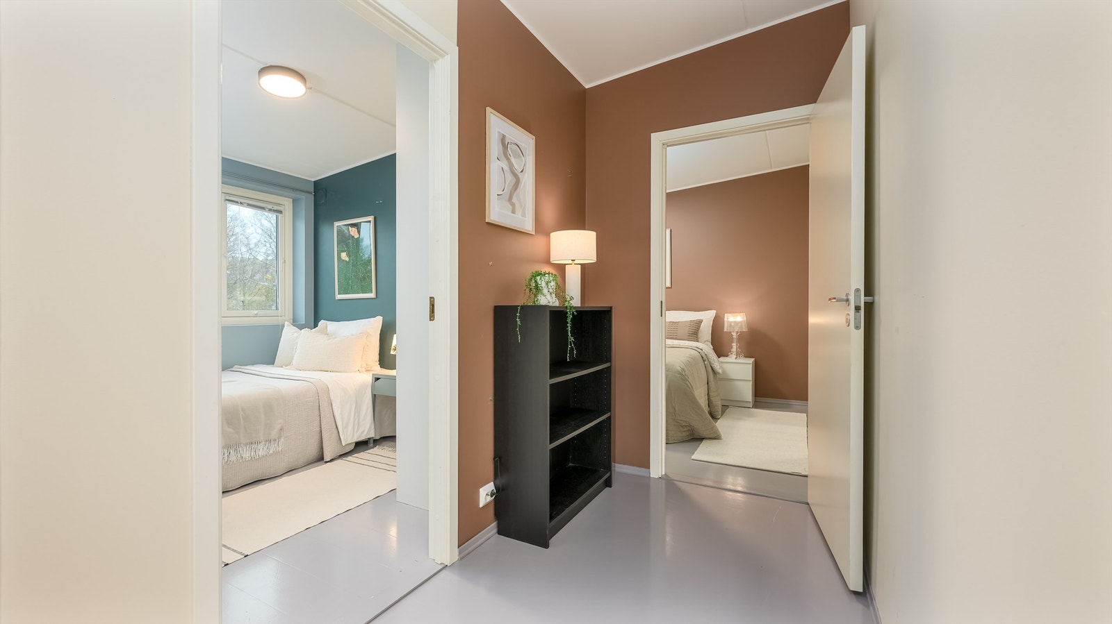 Leiligheten har en egen soveromsavdeling som ligger adskilt fra stuen. Galleribilde