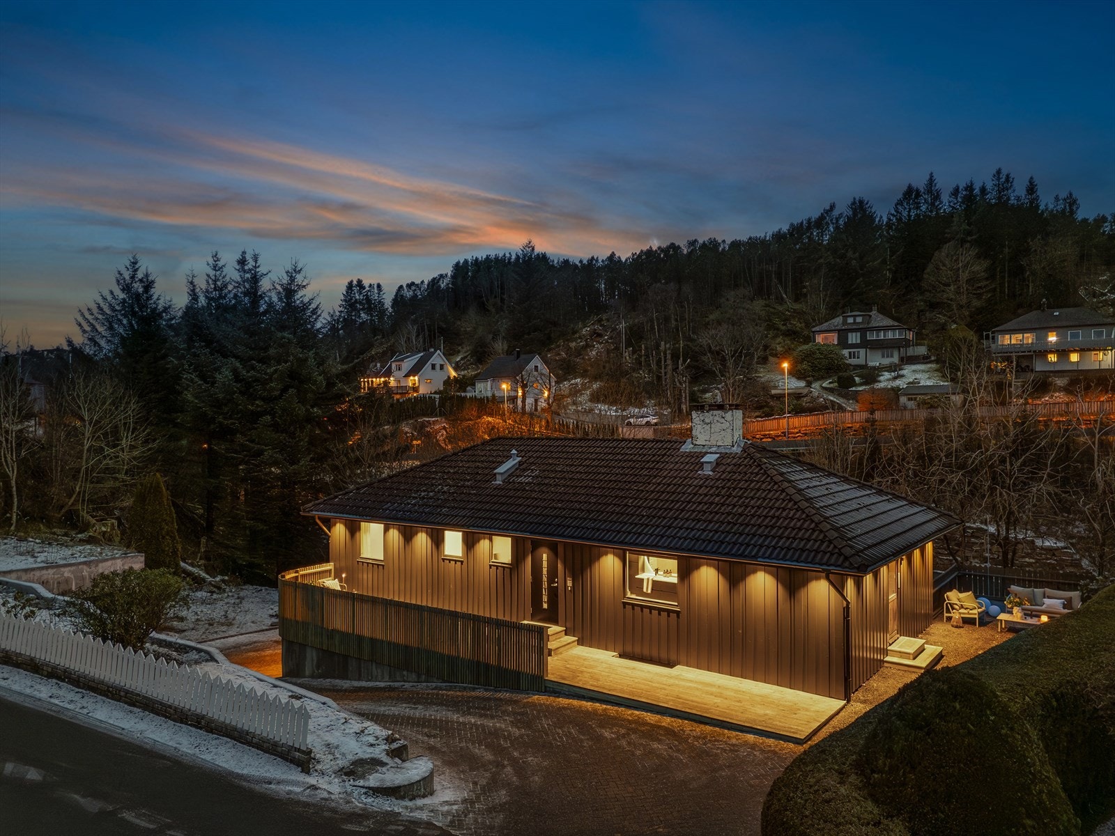 Råflott enebolig med godkjent utleiedel. Galleribilde