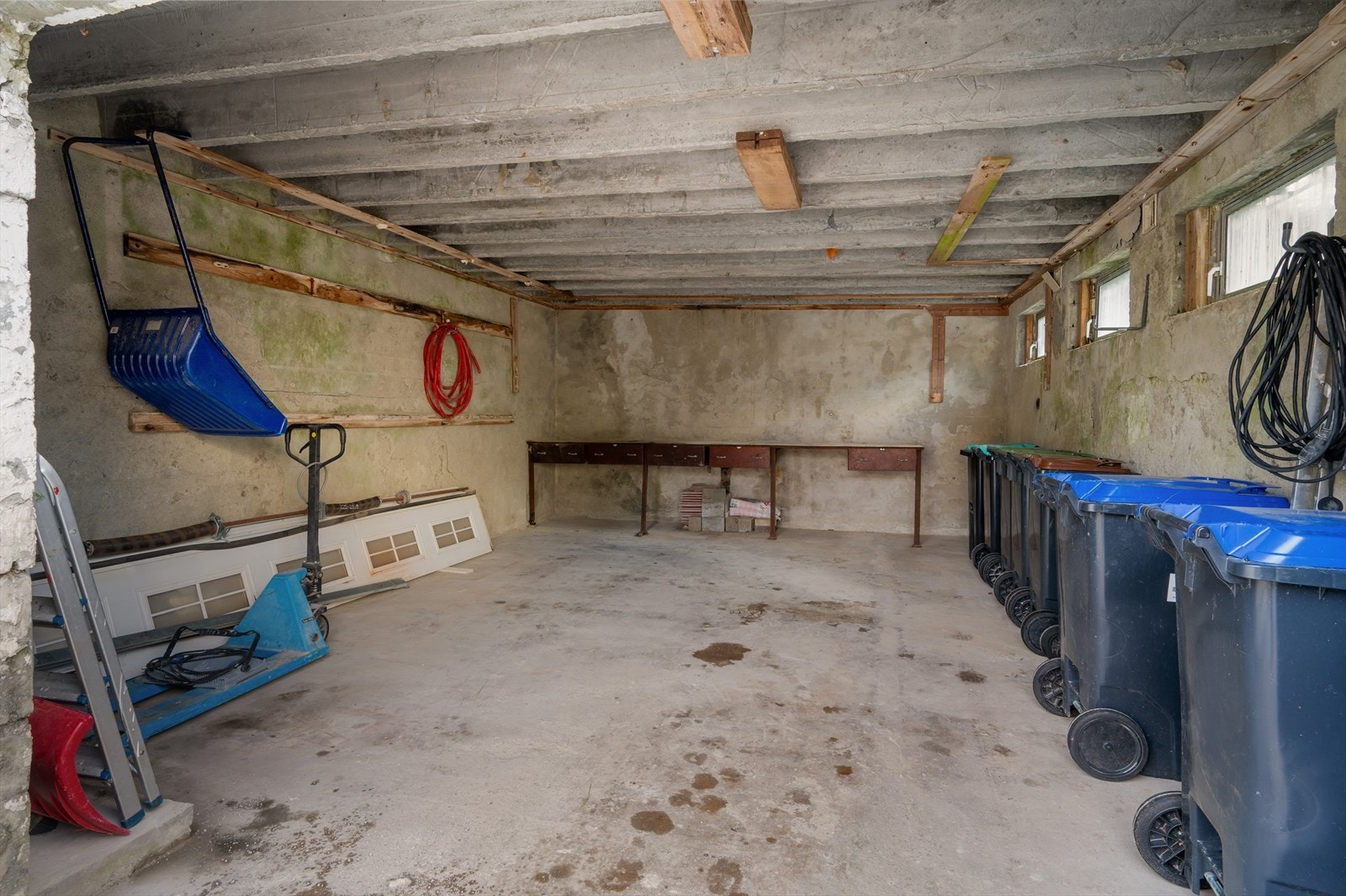 Garasje. Galleribilde