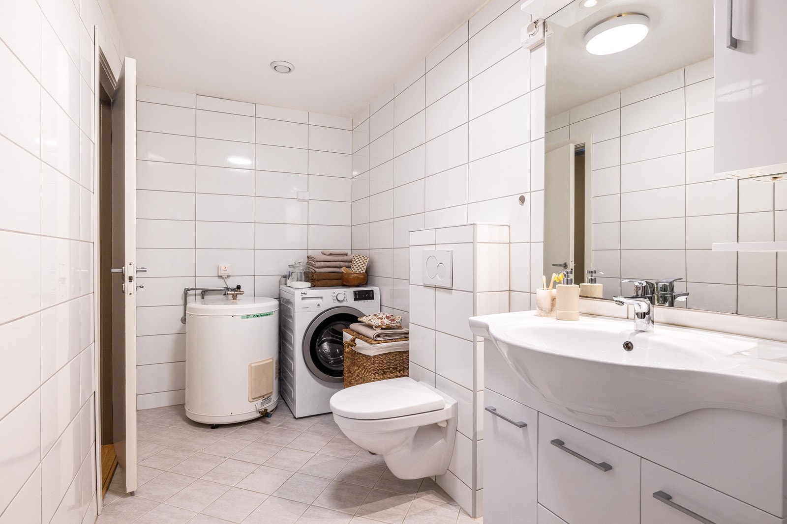 Opplegg til vaskemaskin og tørketrommel Galleribilde