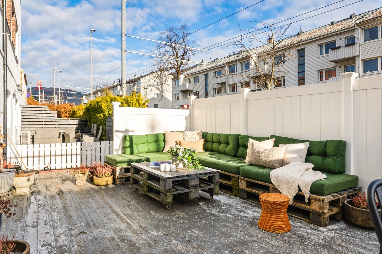 Her er det god plass til å møblere med flere sittegrupper. Galleribilde