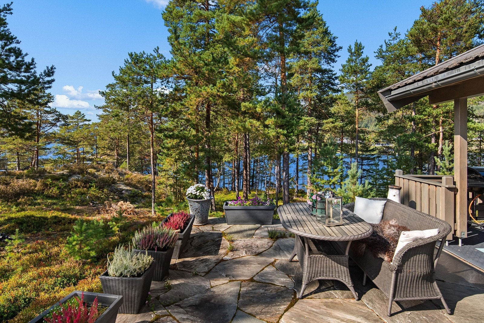 Usjenert og nydelig beliggenhet ved Nisser Galleribilde