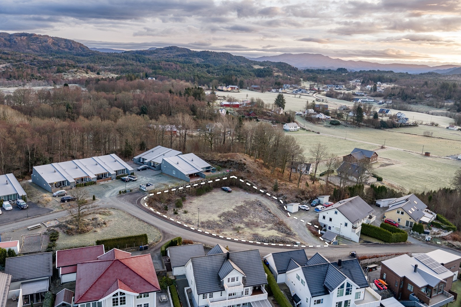 Nydelig beliggenhet på nyetablert byggefelt på Eikelund. Galleribilde