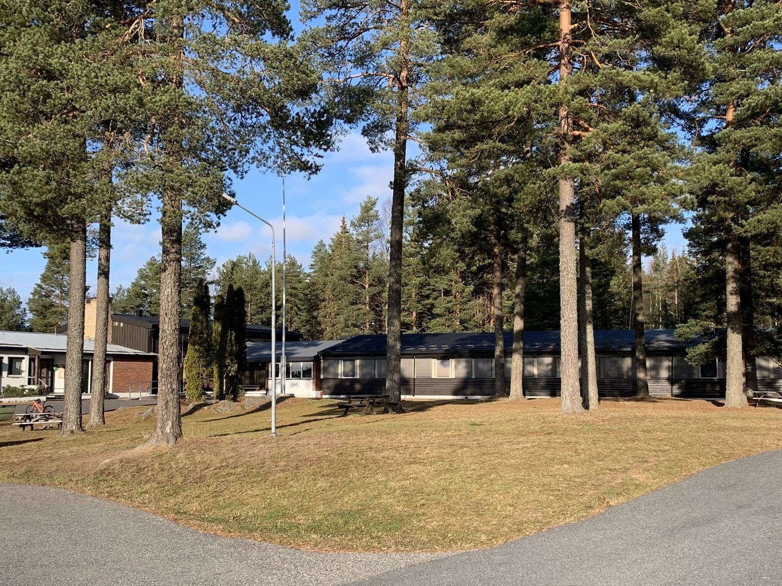 Setskog Oppvekstsenter med barnehage, barneskole og SFO. Galleribilde