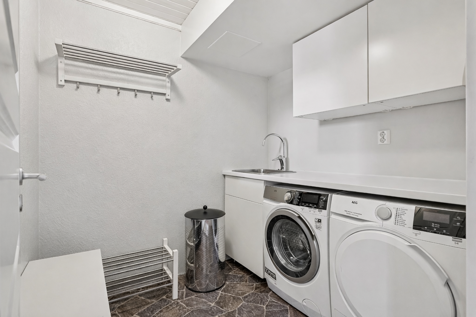 1.etg - Vaskerom Galleribilde