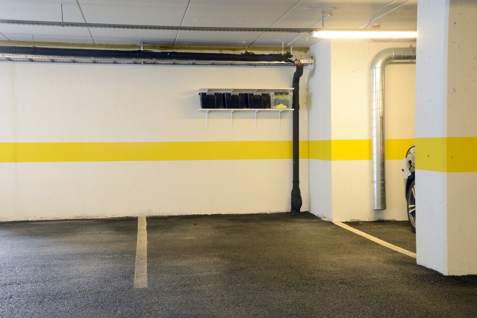 Parkeringsplass. Galleribilde