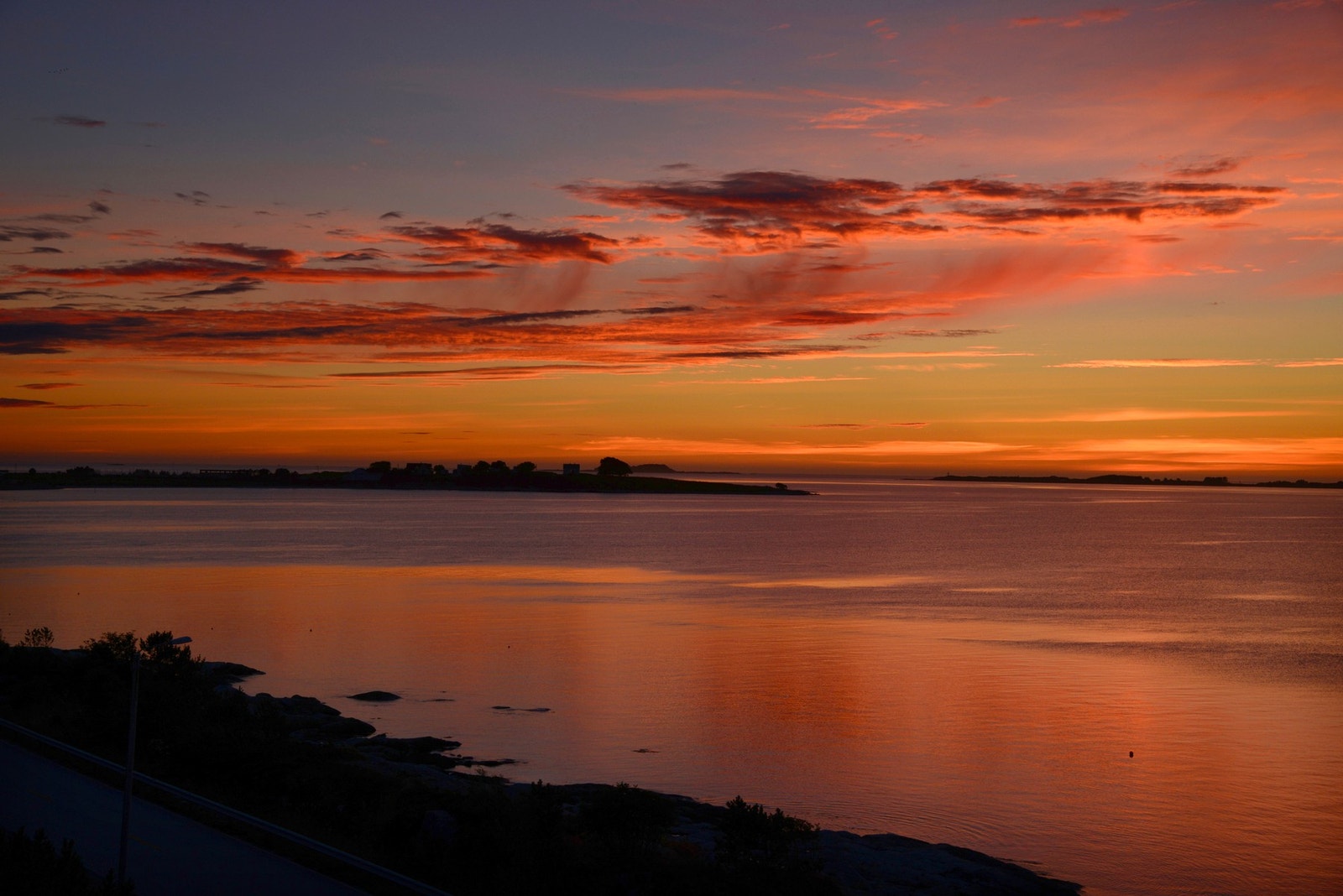 Boligen kan by på svært gode solforhold, fra morgensol til kveldssol. Foto: selger. Galleribilde