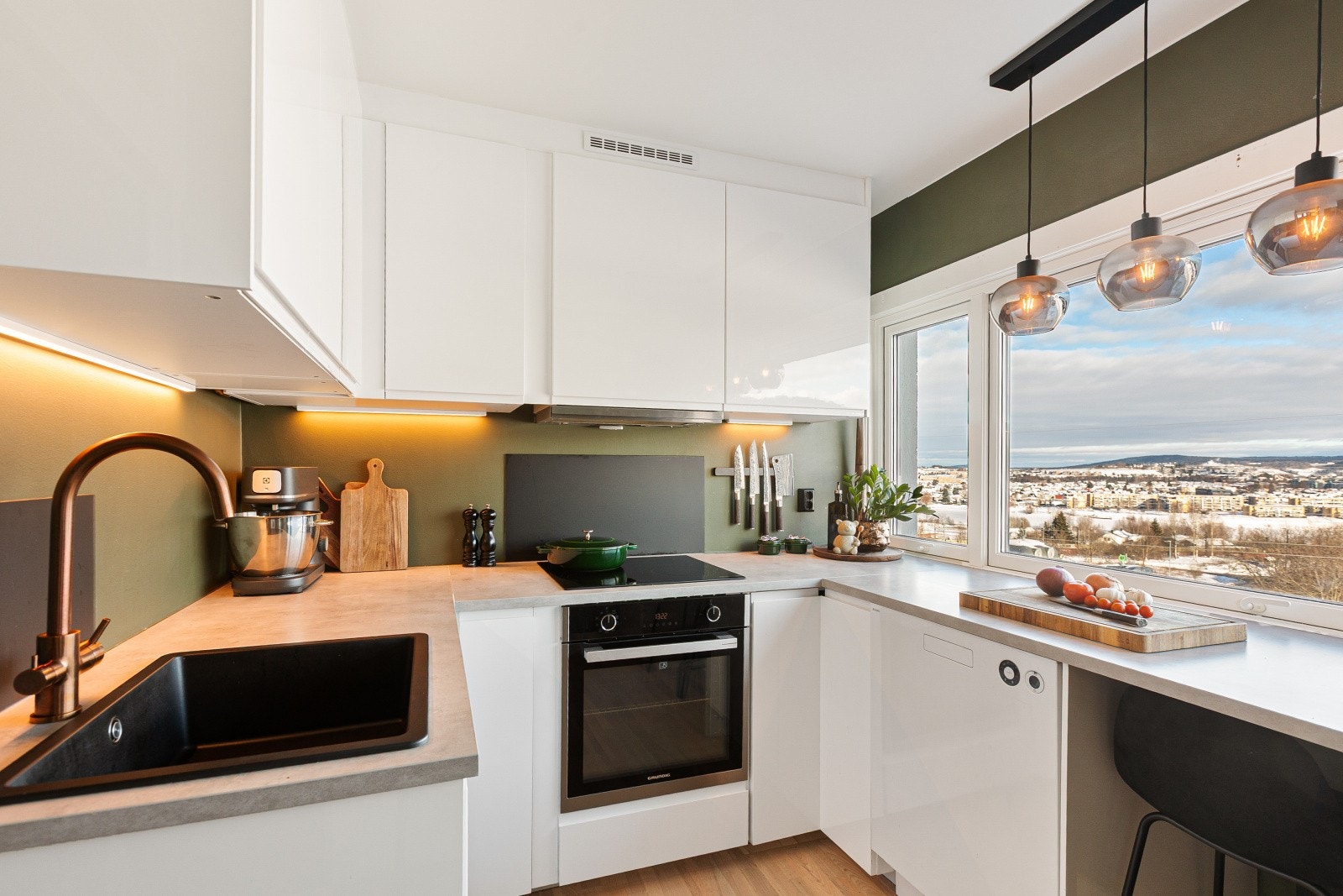 Kjøkkenet er fra IKEA og var nytt i 2023. Galleribilde