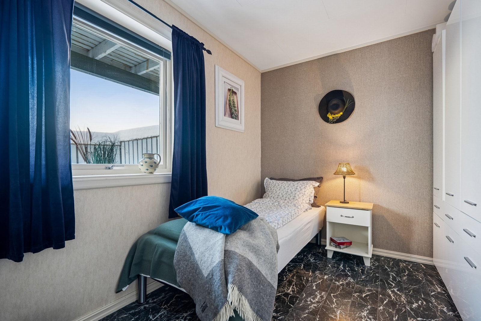 Soverom nr. 2. Galleribilde