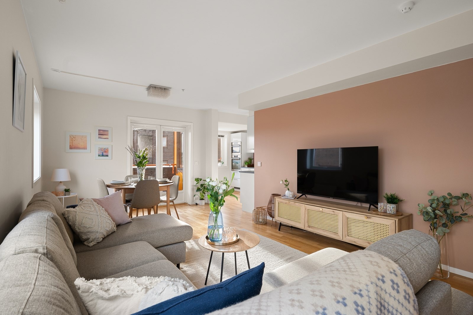 Nordvik Bolig v/Michael Boxill Knutsen har gleden av å presentere Sandangersvingen 2! Foto: Per Bendiksen Galleribilde