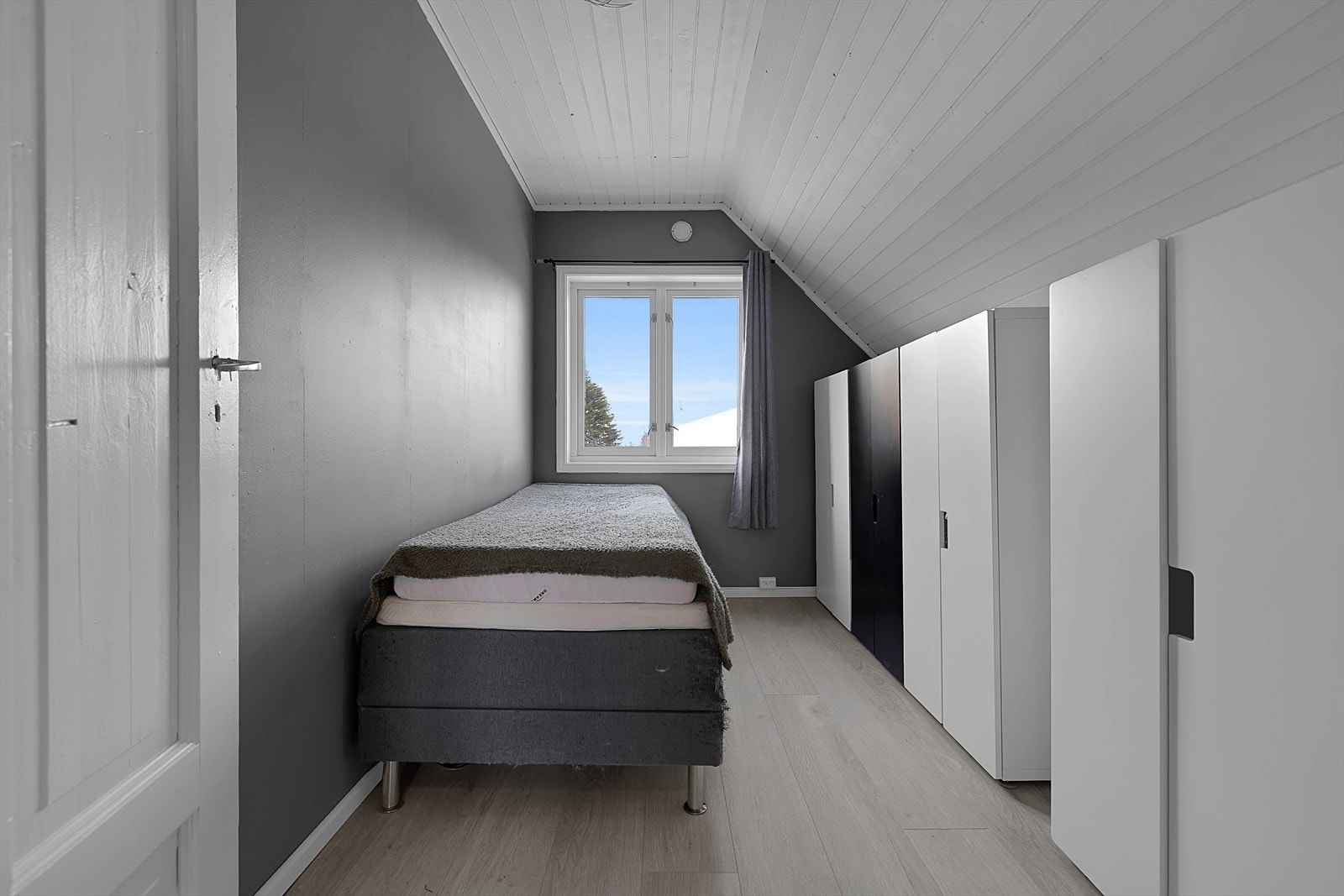 Soverom (3) - mot sør. Galleribilde