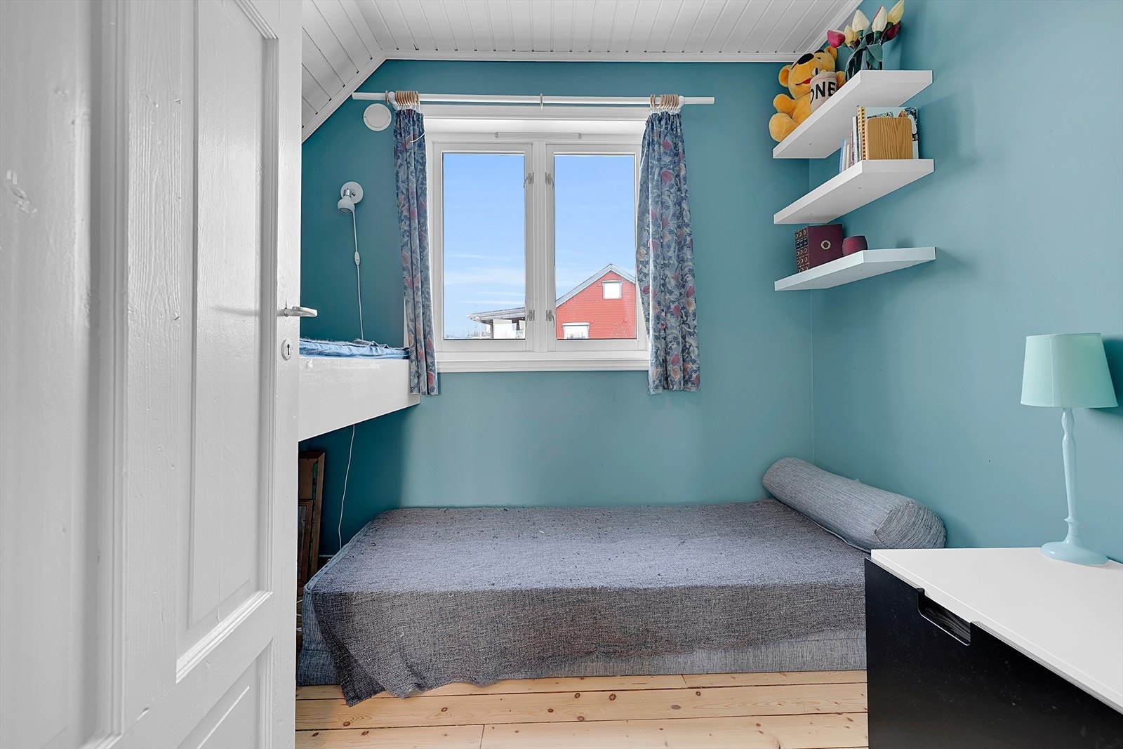 Soverom (2) - mot nord. Galleribilde