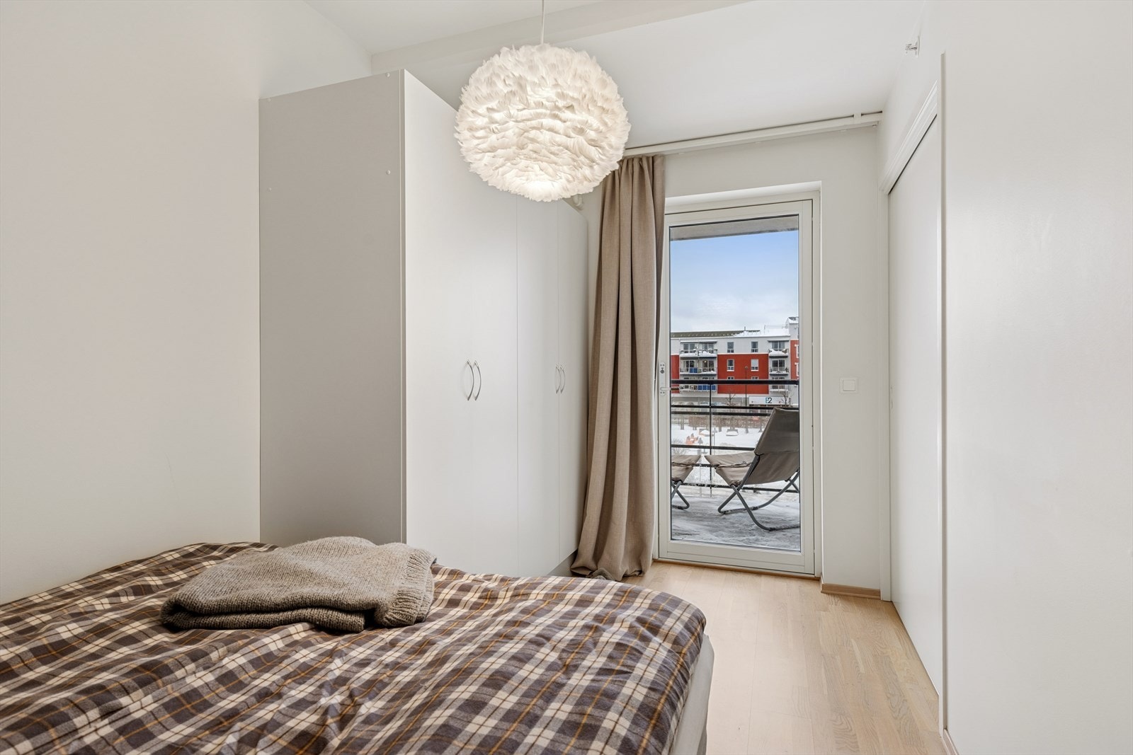 Fra soverommet er det utgang til balkong Galleribilde