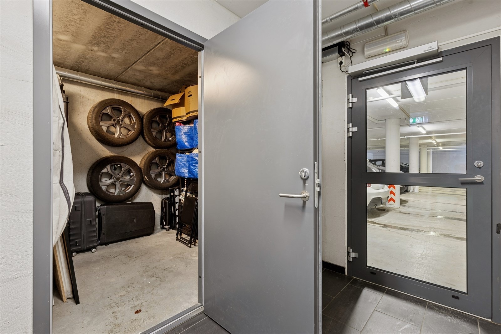 Bod nede i kjelleren. Galleribilde