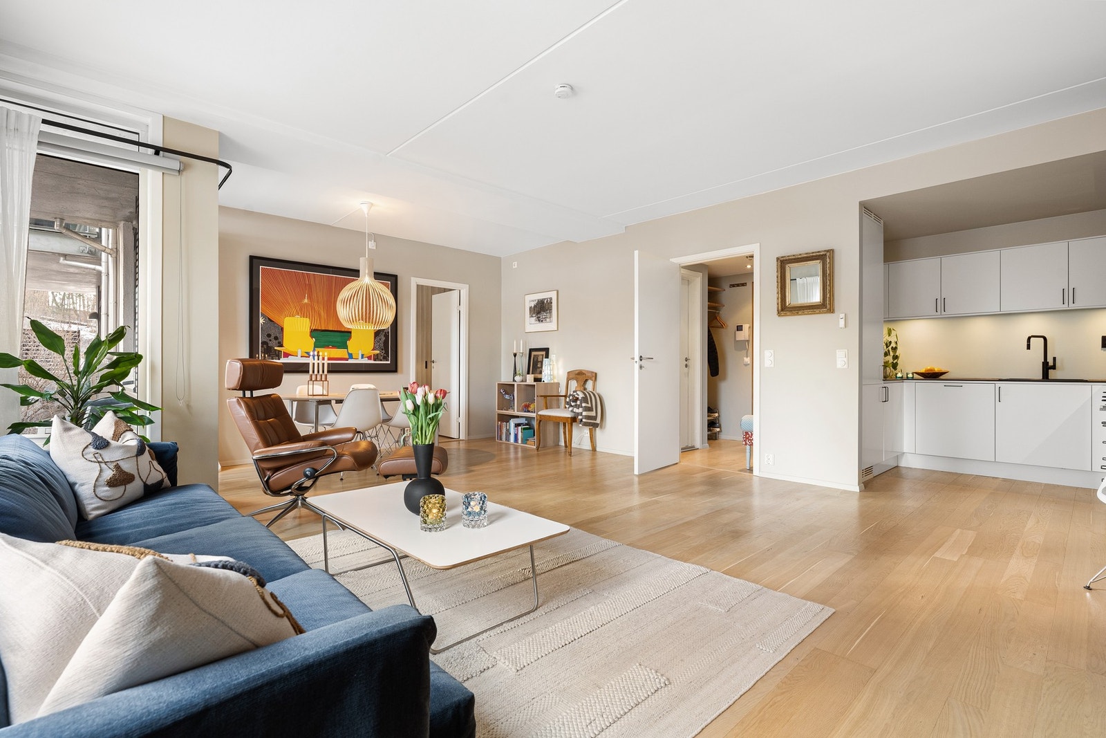 Boligen varmes opp via vannbåren radiatorvarme Galleribilde