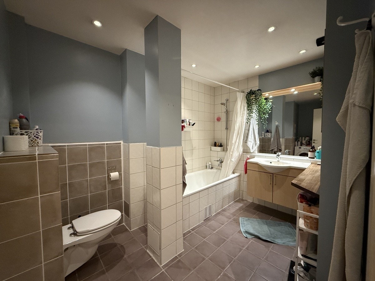 Felles bad Galleribilde