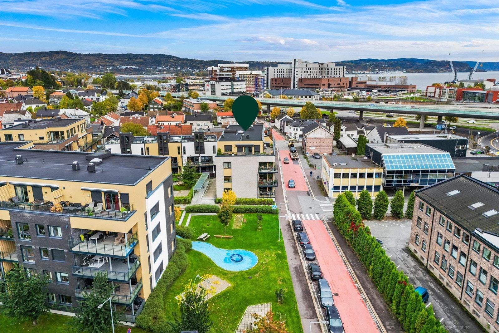 Kort vei til flotte turstier i Bragernesåsen og strandpromenaden langs Drammenselva Galleribilde