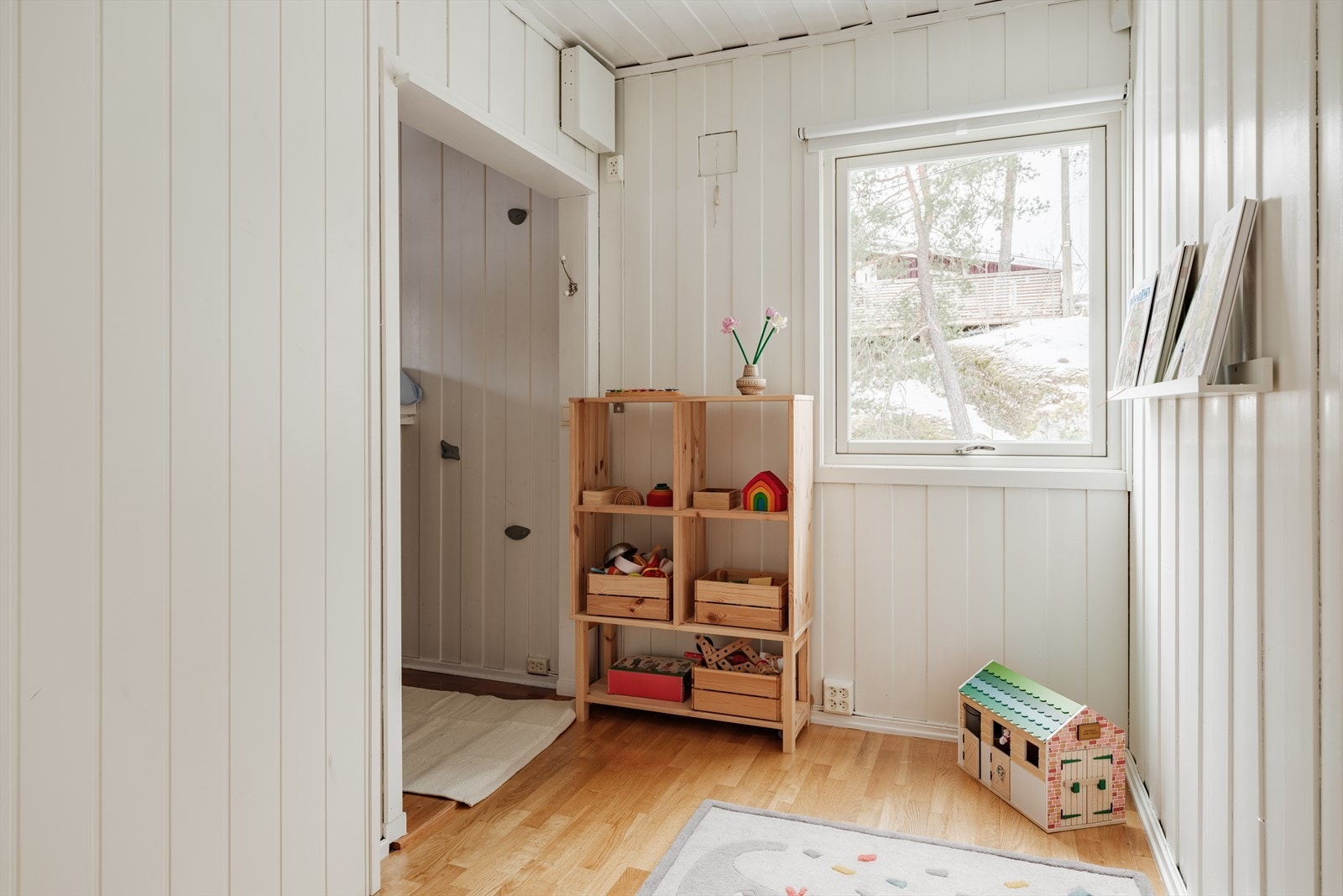 Soverom II er i dag innredet som et koselig barnerom. Galleribilde