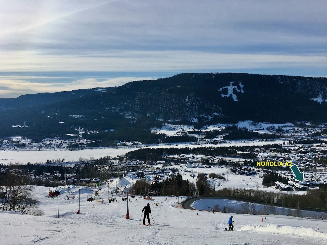En leilighet beliggenhet i nederste del av Hafjell. Herfra har en det beste utgangspunktet for aktiviteter som
alpint, langrenn, downhill-sykling og fotturer i fjellet. Galleribilde