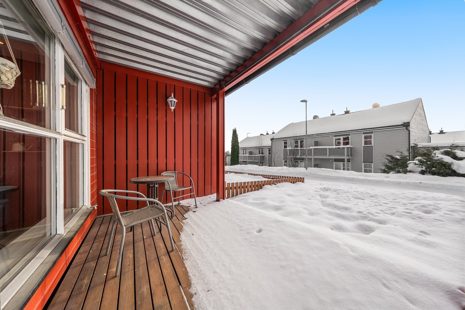 Solrik markterrasse. Galleribilde