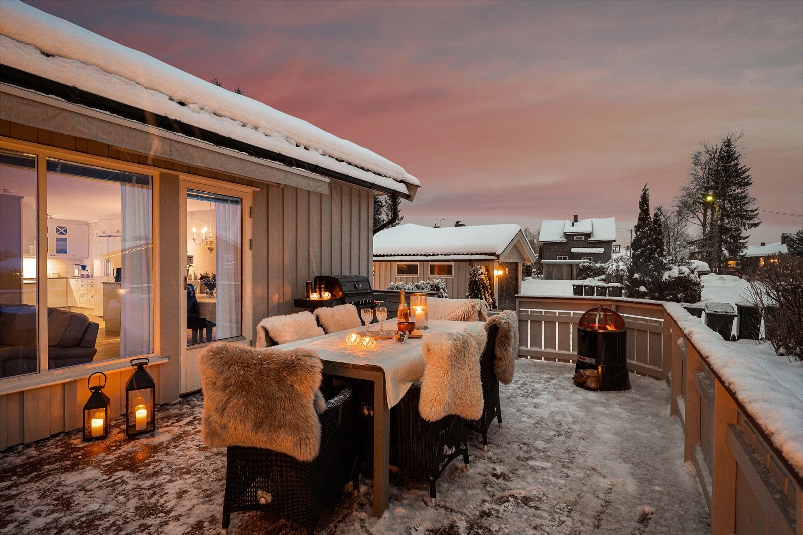 i 2016 ble det montert ny markise over terrassen Galleribilde