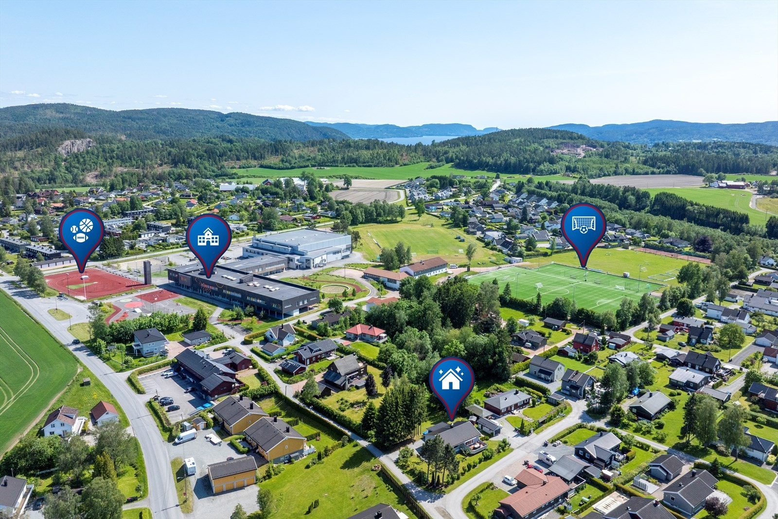 Boligen har en attraktiv beliggenhet med Spikkestad ungdomsskole og idrettspark i umiddelbar nærhet. Galleribilde