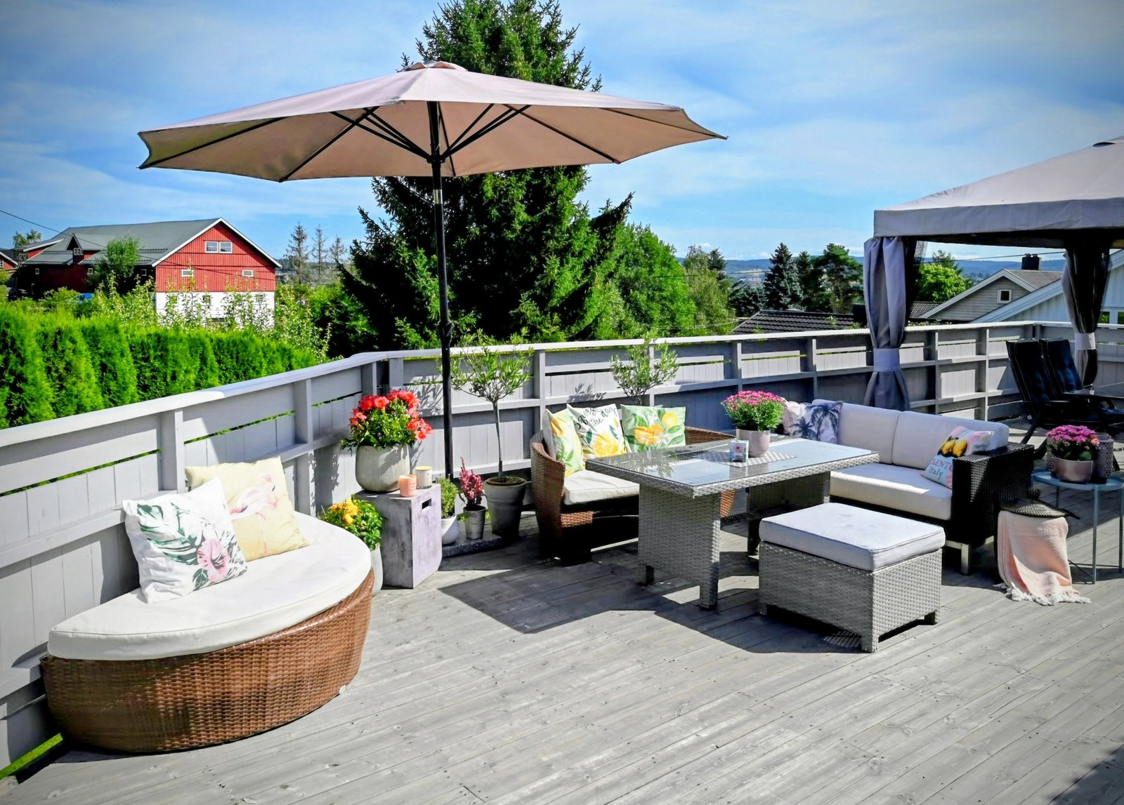 Selgers private bilder - om sommeren kan terrassen nytes til det fulle Galleribilde