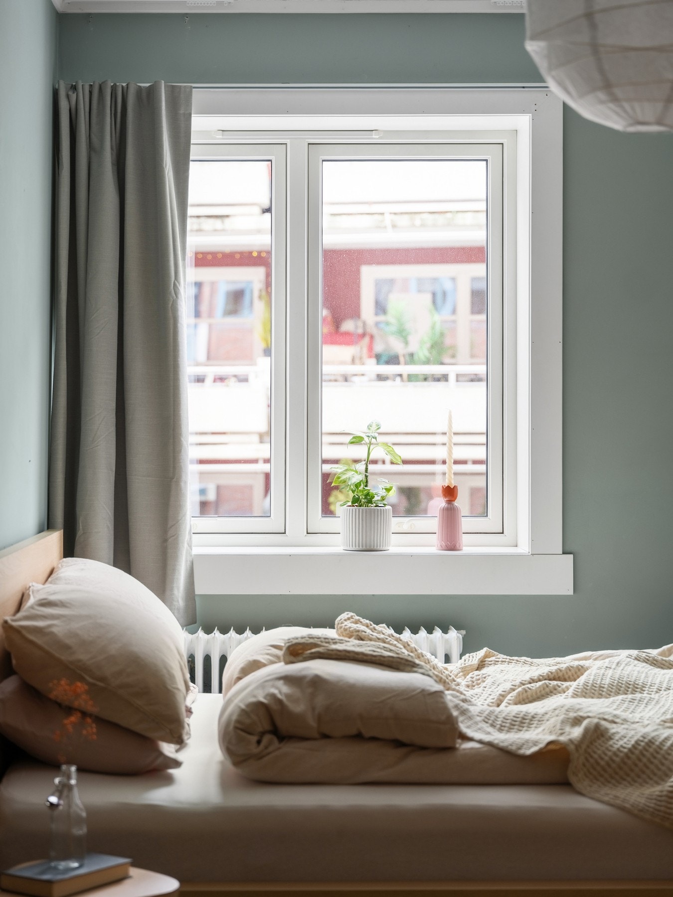 Tidsriktig fargevalg i leiligheten. Galleribilde