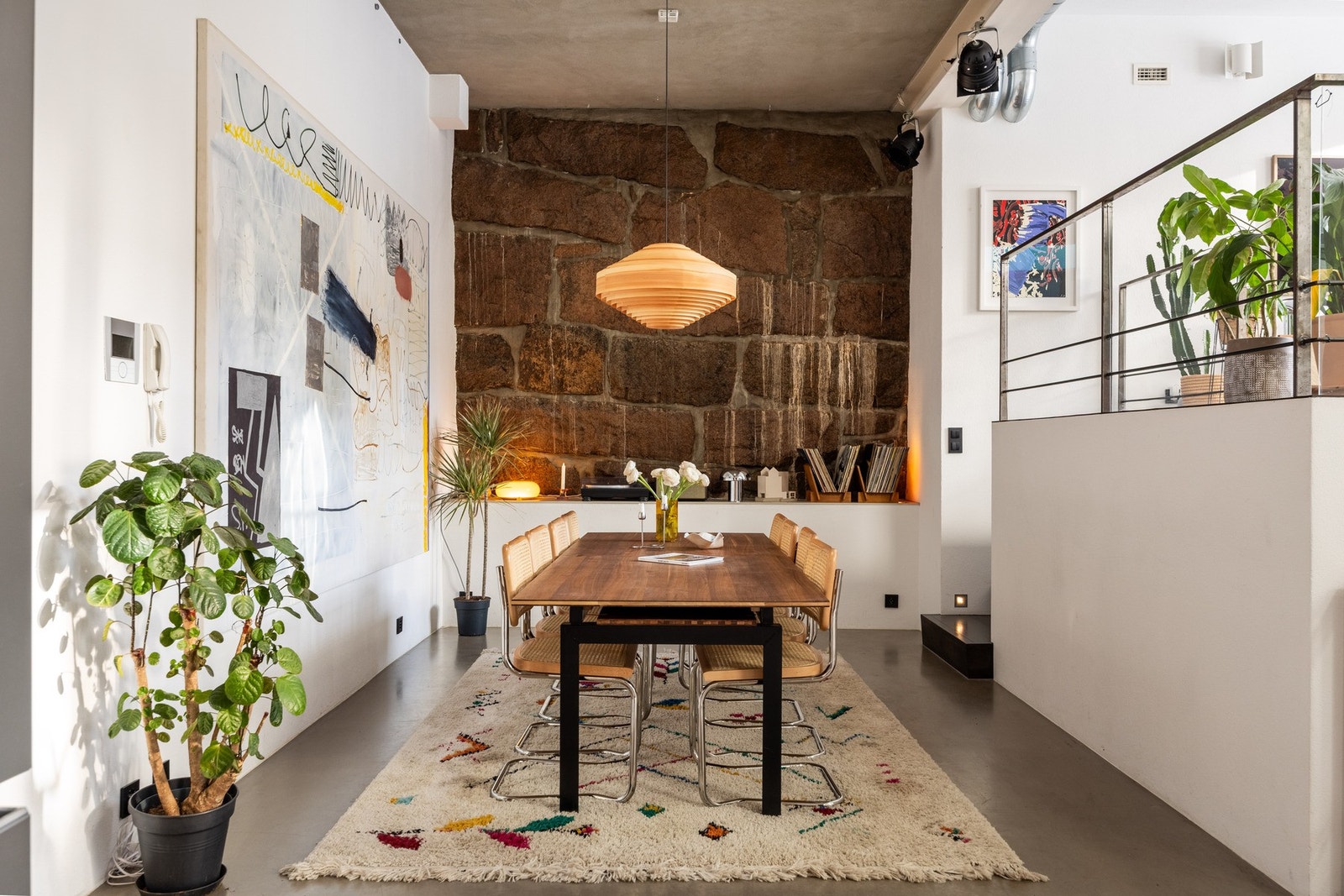 Original steinvegg med autentiske og unike merker. Ingen påvirkning, da dette er originale steiner. Galleribilde