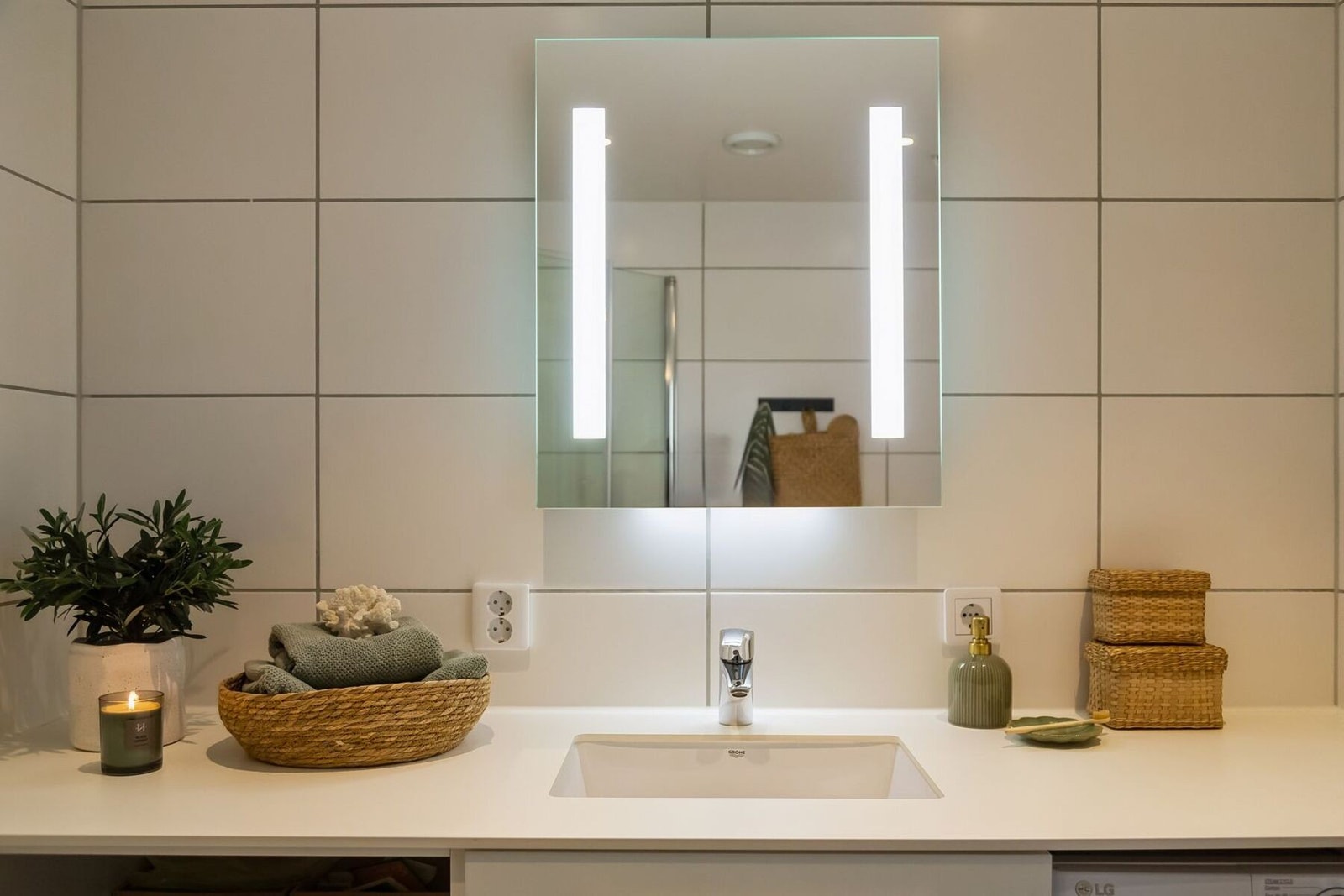 Badet har, i likhet med resten av leiligheten, fått tilstandsgrad 0 av takstmann. Galleribilde